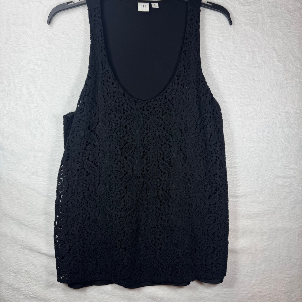 Gap Womens Medium Black Lace Front Sleeveless Scoop Neck Tank Top Layered Hem